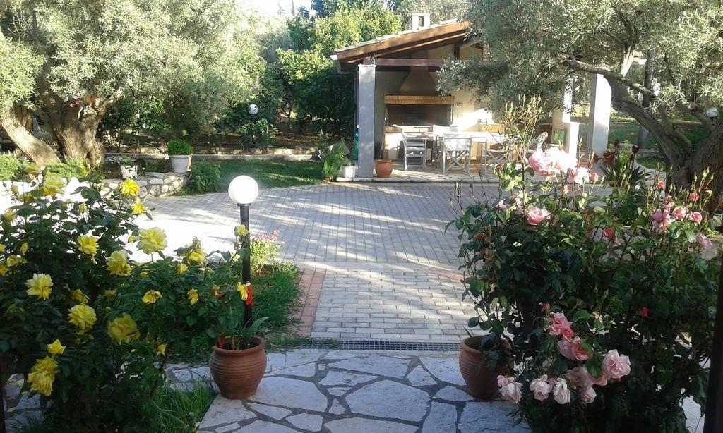 Danai Apartment Tsoukalades Exterior photo